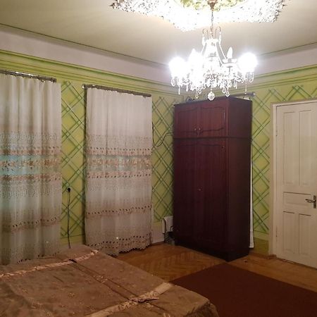 Tkhibuli Guest House Tqibuli Bagian luar foto
