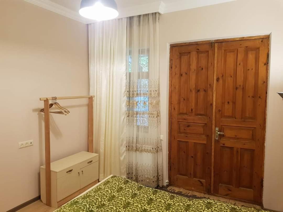 Tkhibuli Guest House Tqibuli Bagian luar foto